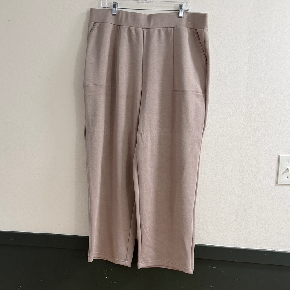 Mondetta Women's Wide Leg Pants - Light Tan